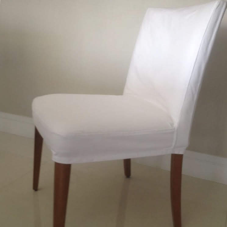 Cadeira com capa sob medida